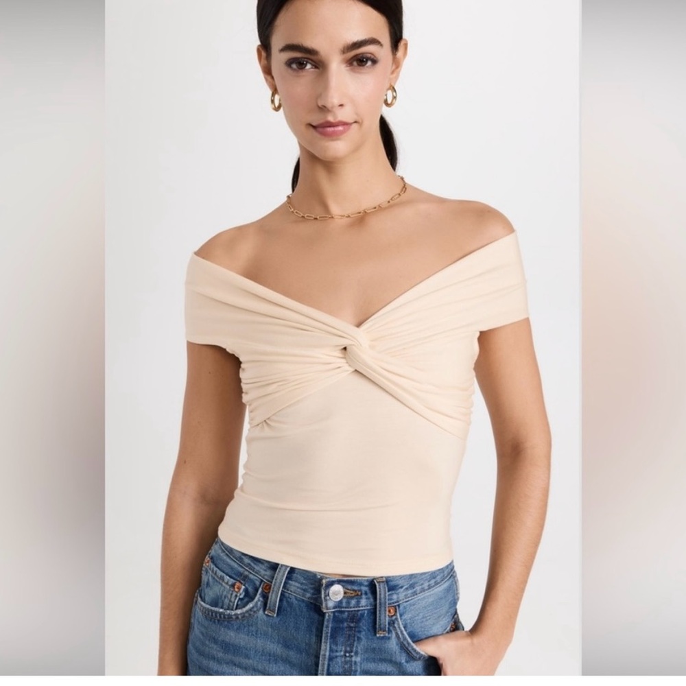 Excellent condition Reformation Ezlynn knit top